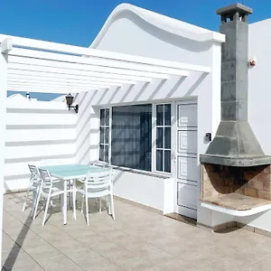 https://casas-maribel-pocillos.in-canary-islands.com